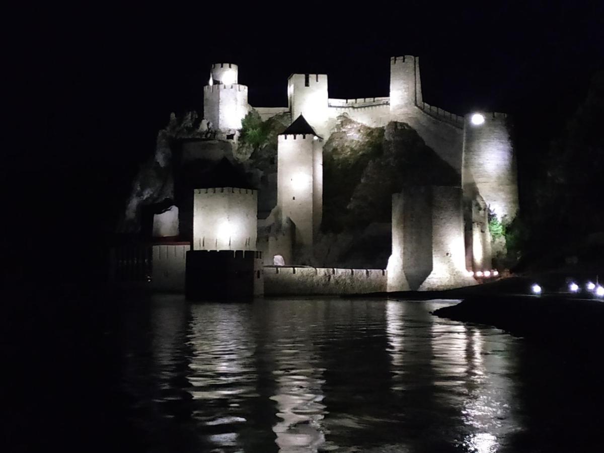 Stara Kovacnica Villa Golubac Ngoại thất bức ảnh
